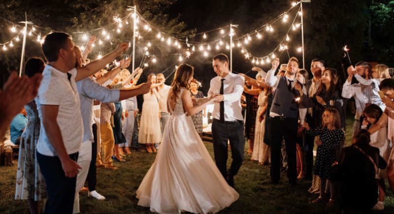 Wedding DJ Allows the Bride and Groom to Relax and Enjoy Their Wedding