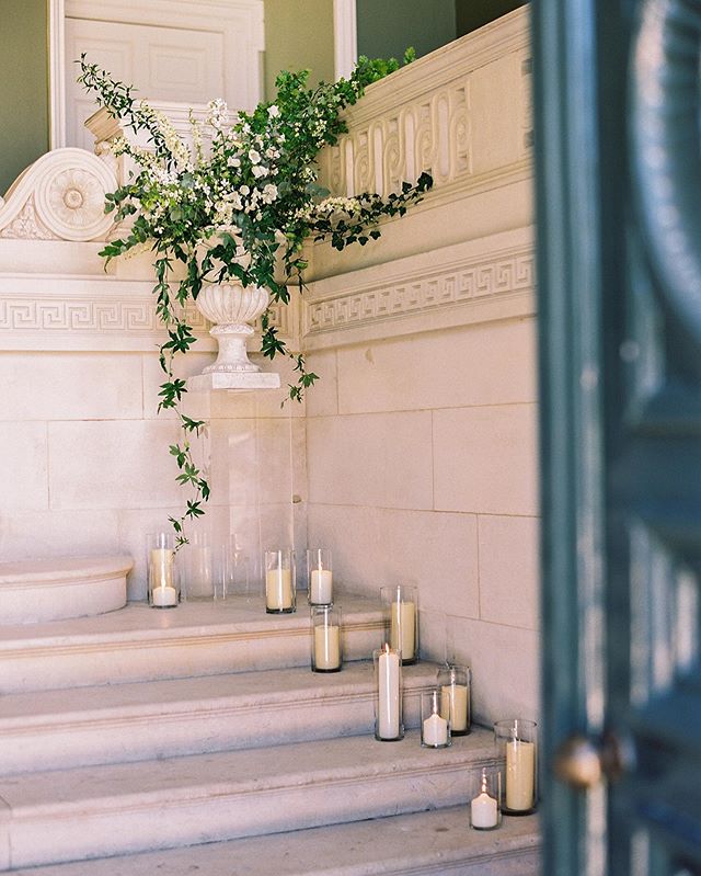 Looking forward to being back in this beautiful space tomorrow @pyneshouse 
This is from my lovely friend Abi’s wedding @thesefourwallsblog a couple of years ago. 
Image by @taylorandporter