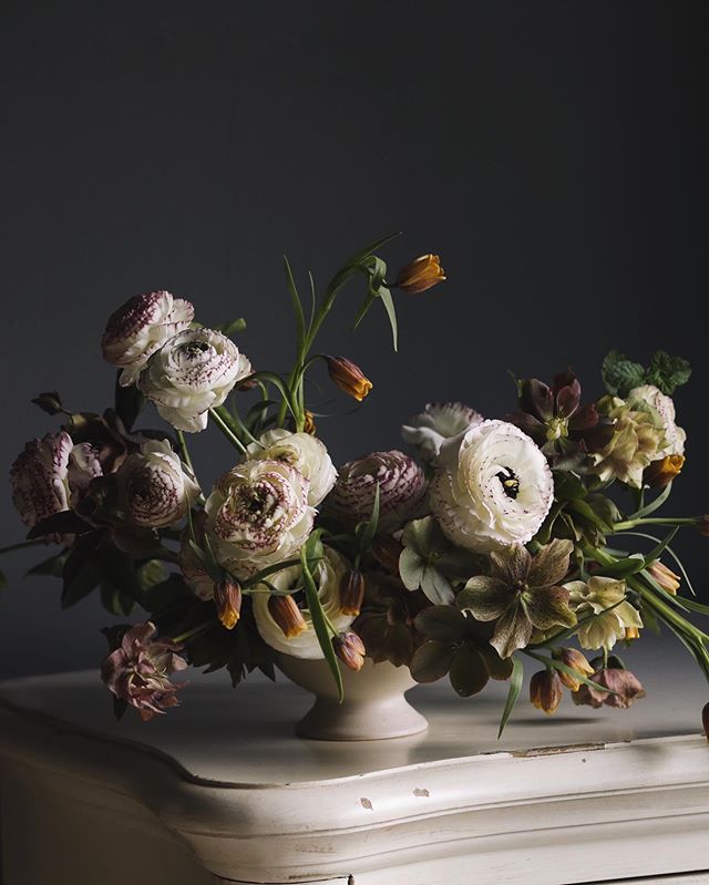 Just one ticket left for the small group workshop at my new studio next month. Link in profile peeps!