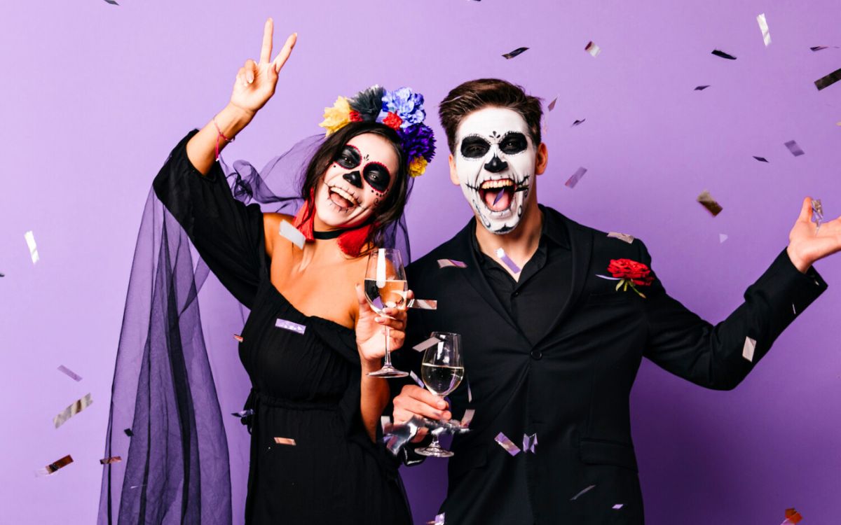 Spooky and Elegant Halloween Wedding