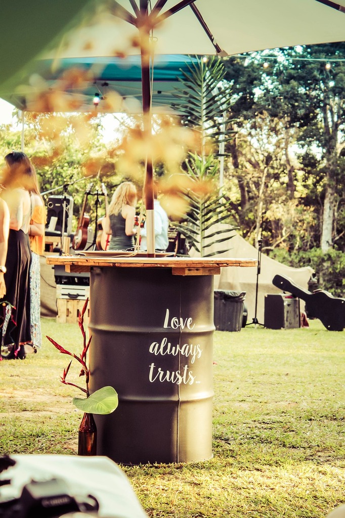 groom refuses ring at altar