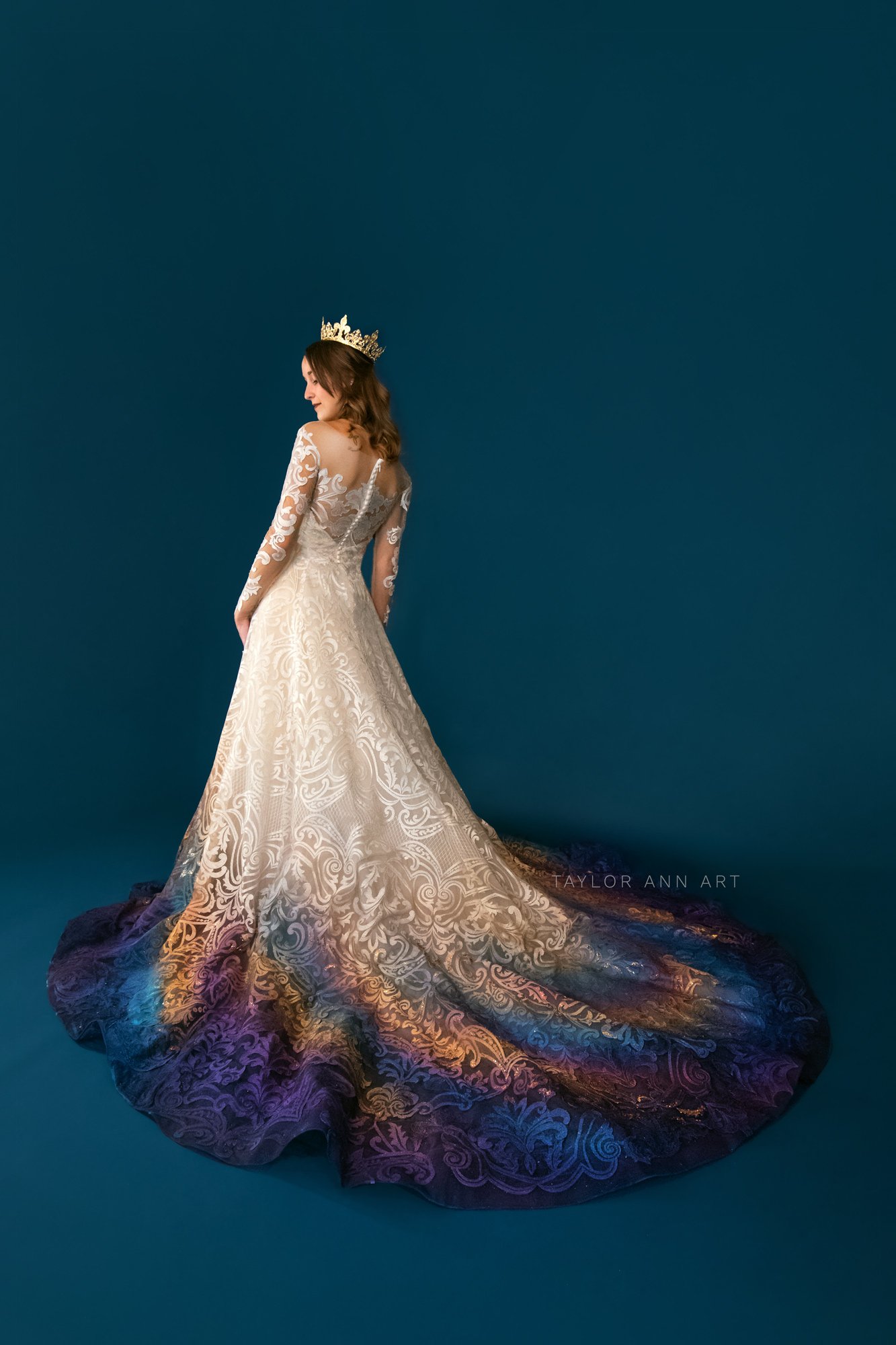 julia fox alternative wedding dress